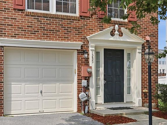 5th image of 1239 Mare St