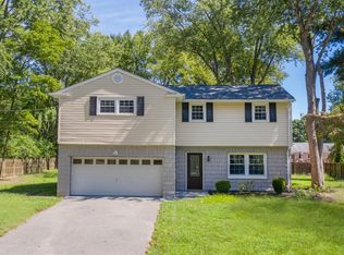 4 Sussex Rd, East Brunswick, NJ 08816