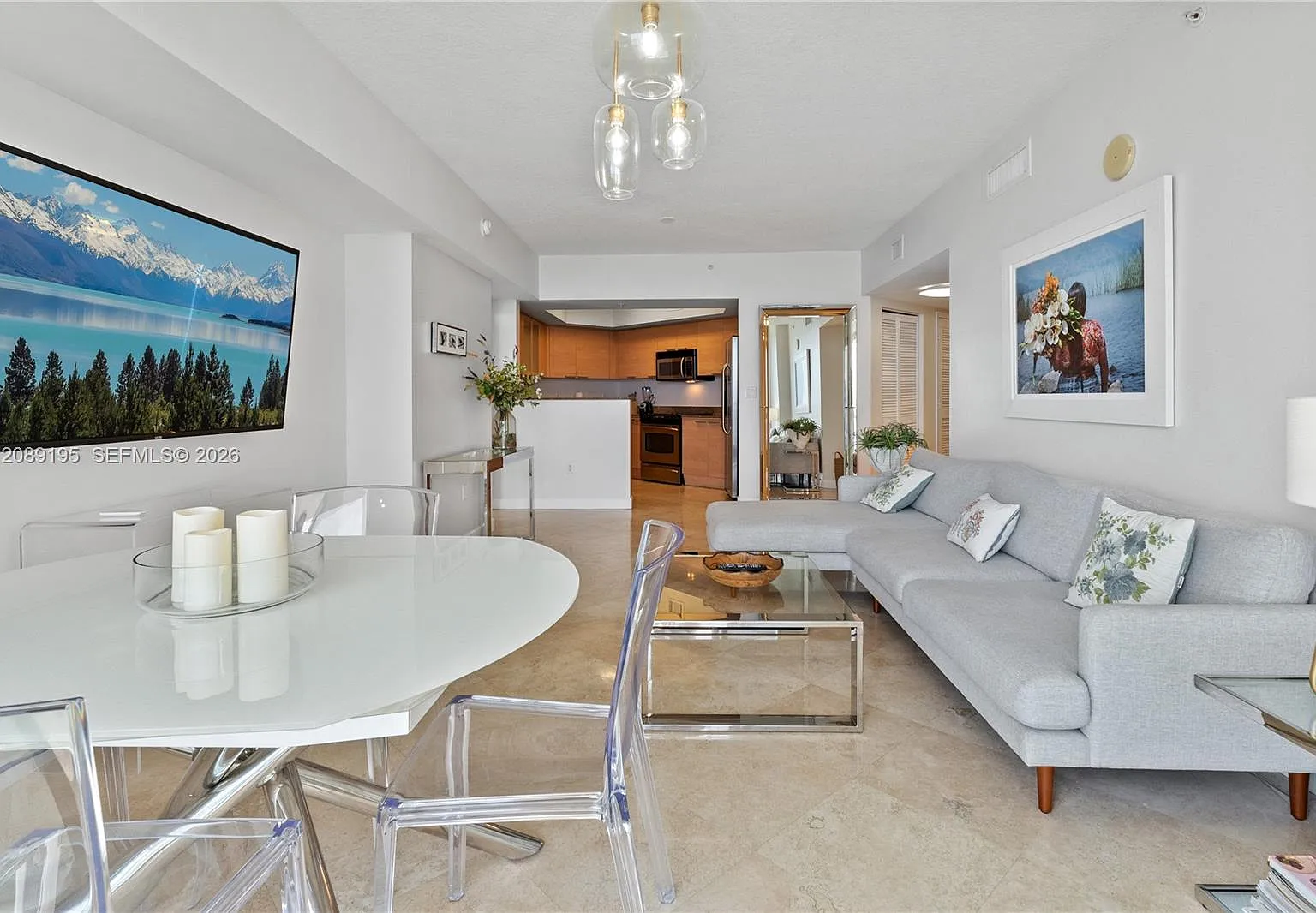 La Perla Condo — Photo 3