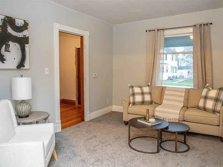 108 N Main St — Photo 24