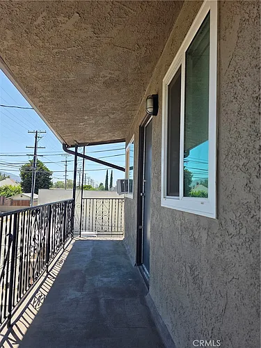 610 W Grand Blvd #1 Photo 1