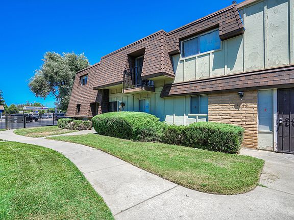 2nd image of 5748 Hillsdale Blvd