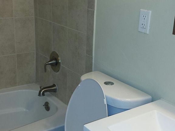 5th image of 4508 Tonquil Pl
