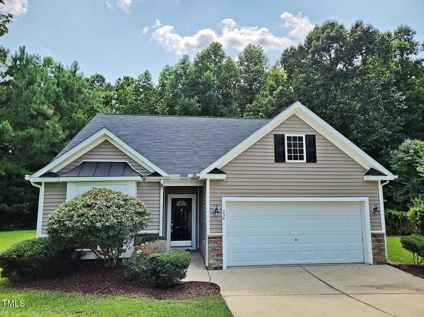 724 Yorkshire Dr, Clayton, NC 27520