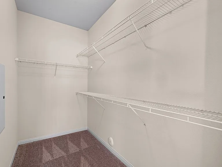 Antelope Ridge Apartments — Photo 34