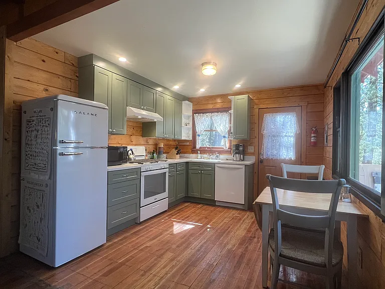 5997 Manzanita Ave — Photo 5