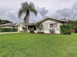 2370 Middlecoff Dr, Dunedin, FL 34698