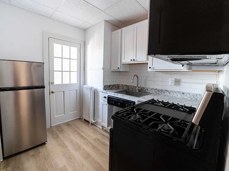 238 E Orange St #5 — Photo 10