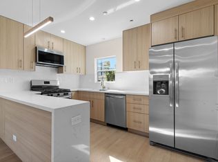 3301 S Beverly Dr #3305, Los Angeles, CA 90034