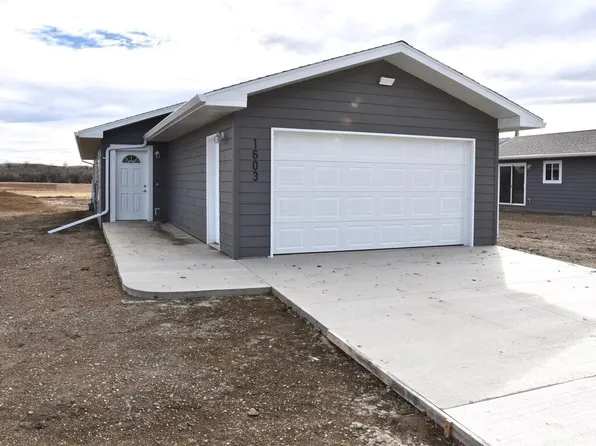 1603 E Park St, Pierre, SD 57501