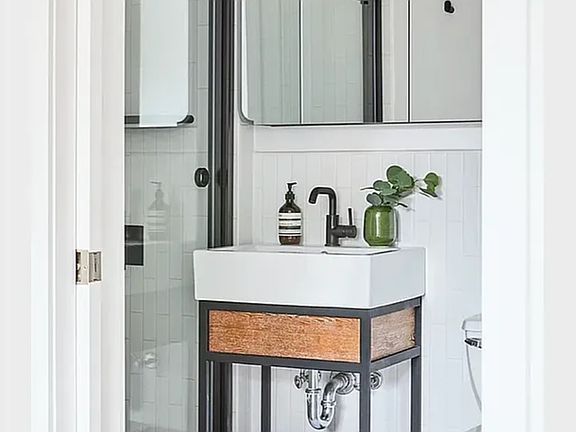 5th image of 10 Rutgers St APT 3E