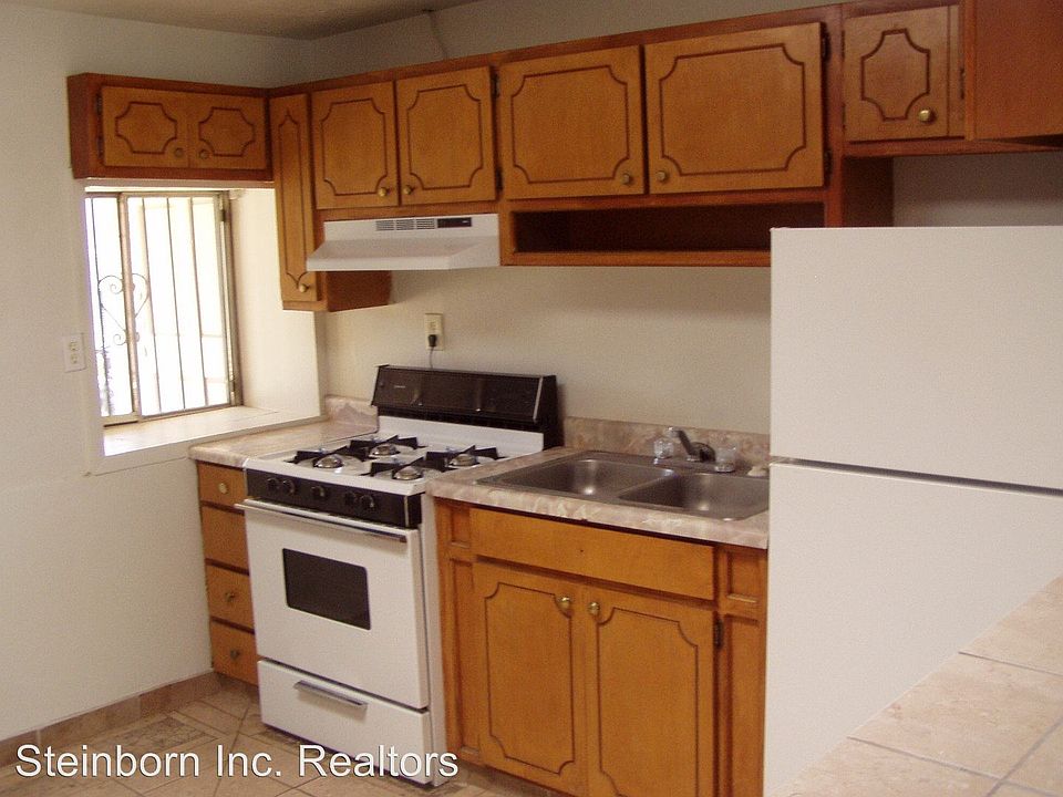 2nd image of 316 Augustine Ave APT 2
