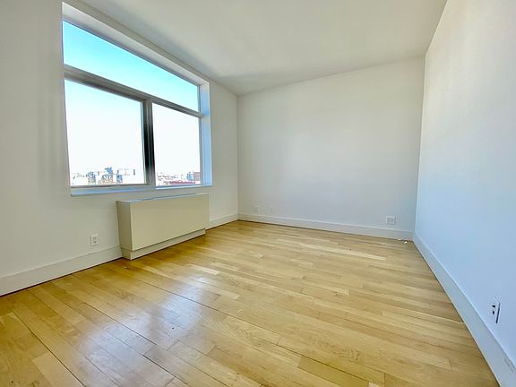 4th image of 127 Troutman St #5L