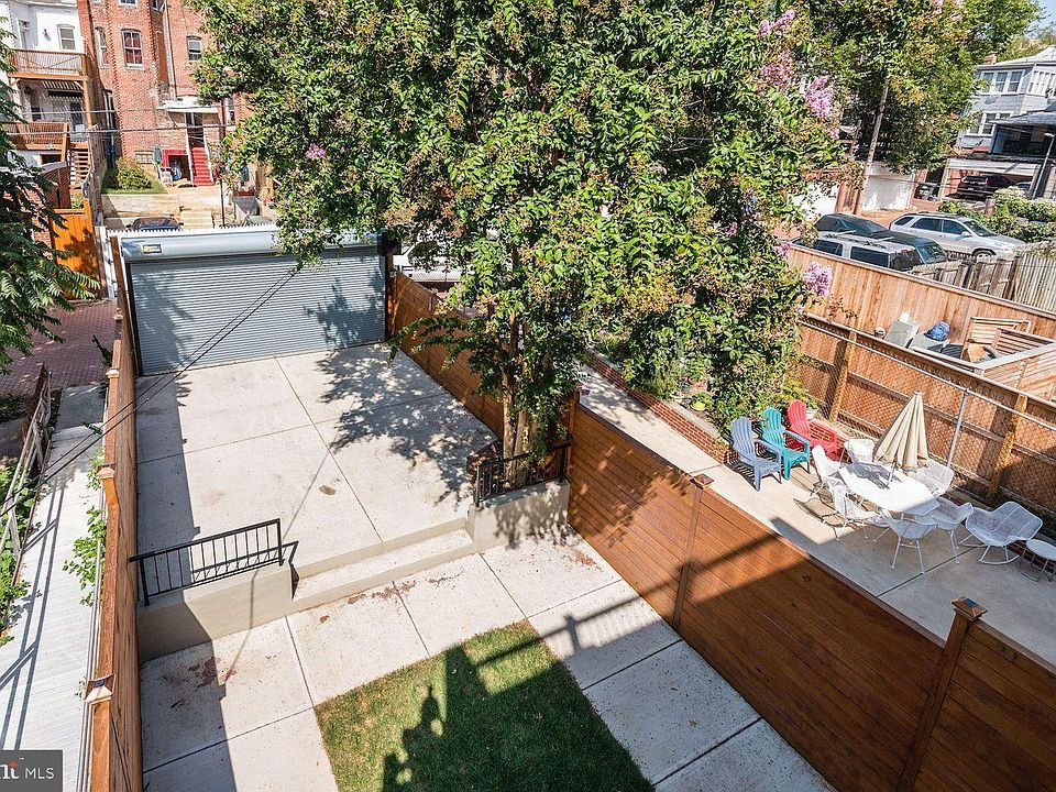 2nd image of 1715 Kenyon St NW #2