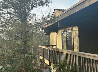 7744 SW Barnes Rd UNIT A, Portland, OR 97225