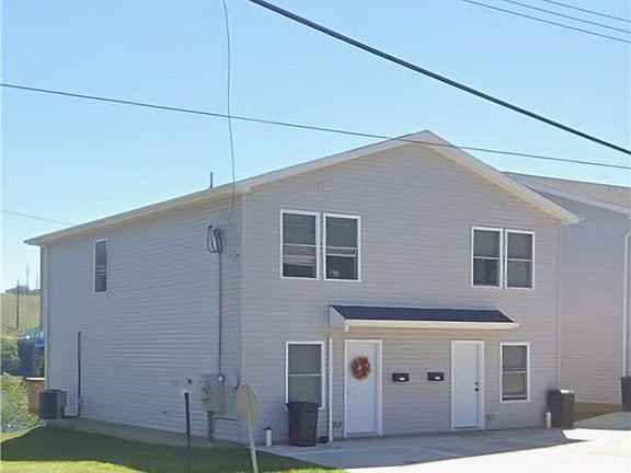 2nd image of 507 Jefferson Ave