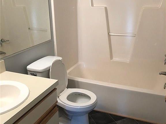 5th image of 3955 Palomino Dr APT 304