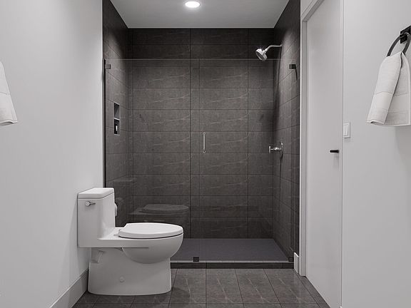 5th image of 709 E Lenoir St #100