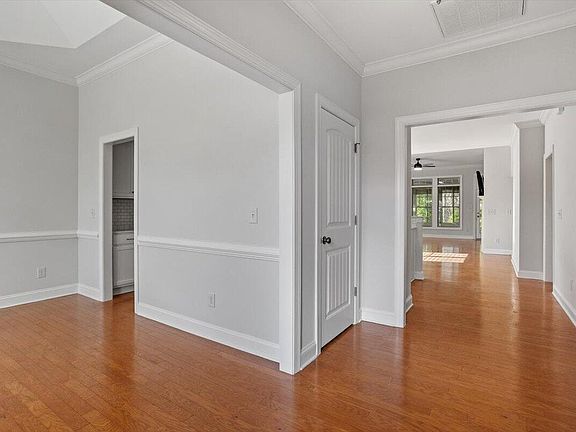 4th image of 136 Serenity Hill Cir