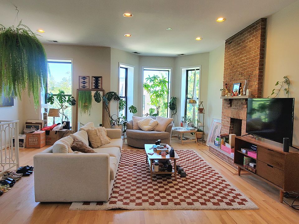 1st image of 2617 W Haddon Ave APT 3