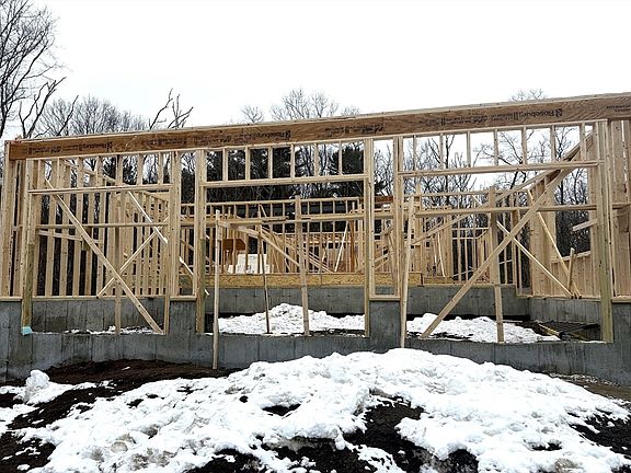 5th image of 1 Spring St #1