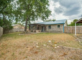 304 Candlelite Ct, Burleson, TX 76028