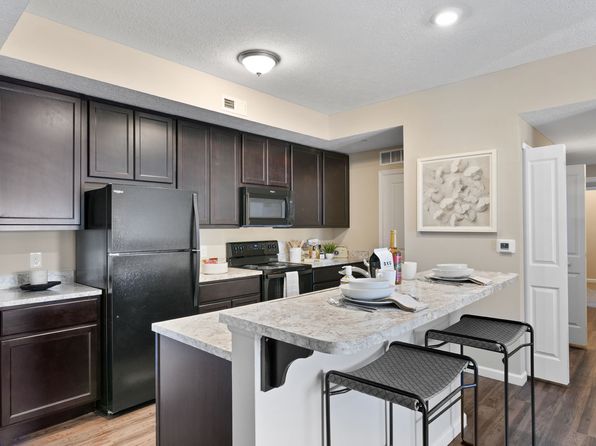 7405 Long Rd #307
