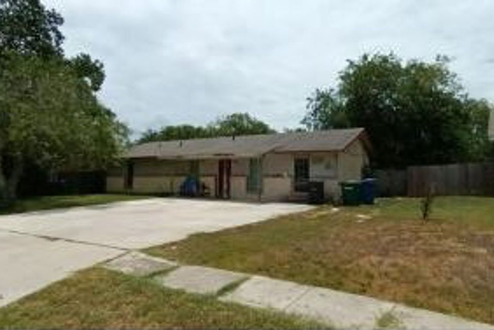 2nd image of 6118 Lark Valley Dr
