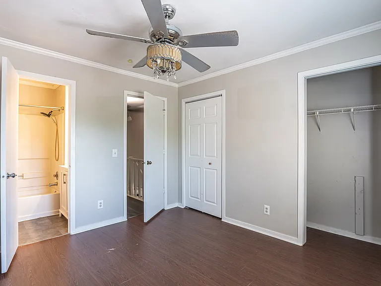 21 Canterbury Ct — Photo 18