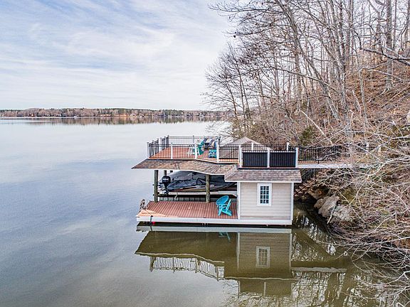 2nd image of 348 Harbor Dr