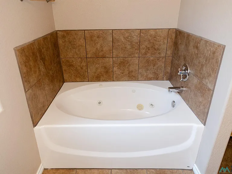 3008 Fred Daugherty Dr — Photo 26