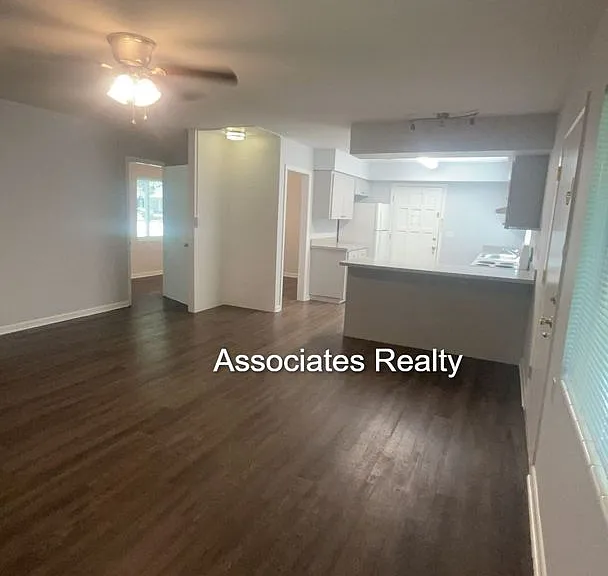 715 NW 36th St — Photo 10