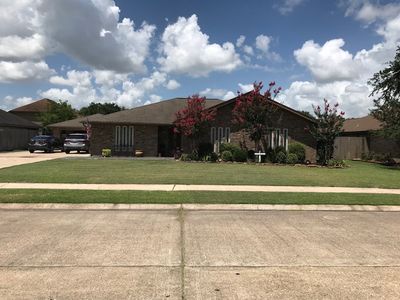 341 Nugent Dr, Port Neches, TX, 77651