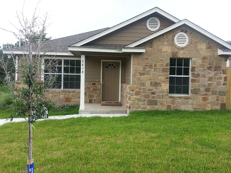 1st image of 2818 Wade St