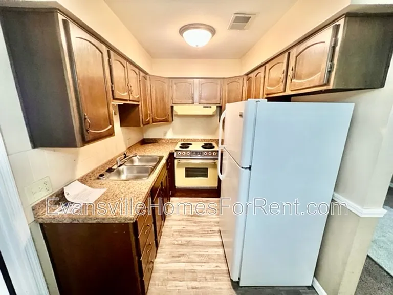 1614 Speaker Rd — Photo 7