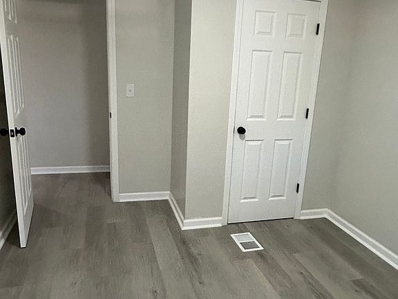 4th image of 714 S 40th St #2