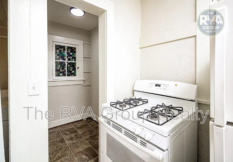 1215 W Cawson St — Photo 7
