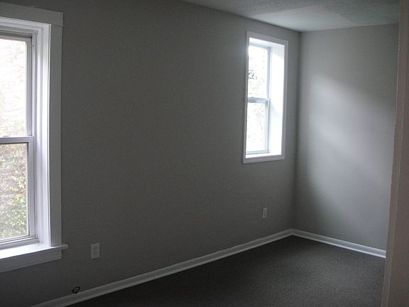 4th image of 2049 W Birchwood Ave APT 3
