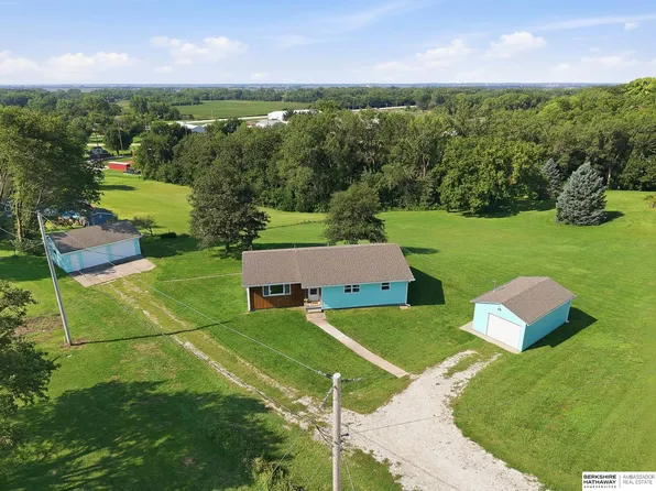 925 W Ellsworth St, Arlington, NE 68002