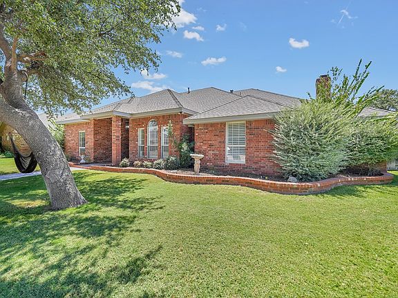 3rd image of 7005 Ridgeboro Ct