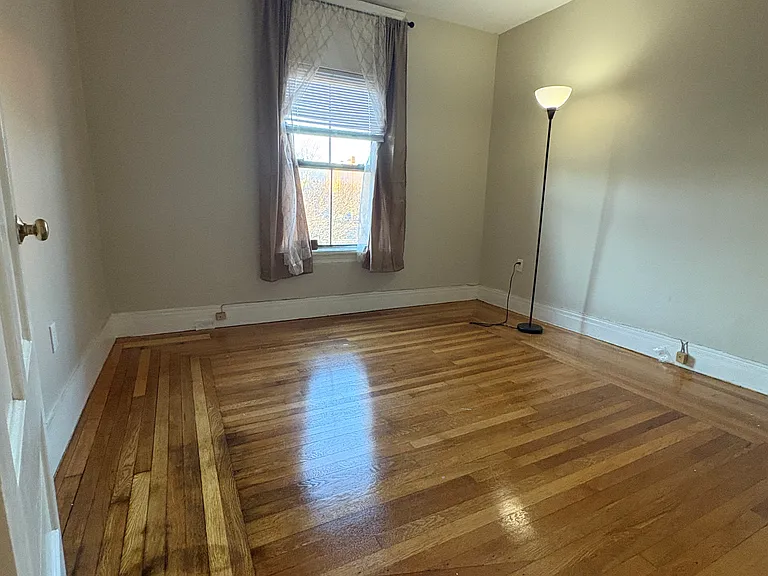 49 Austin St #25 — Photo 3