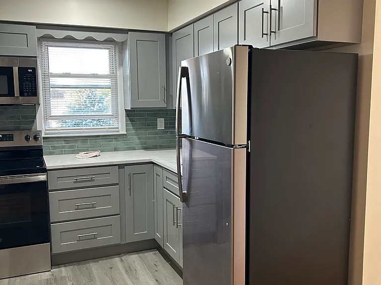 1307 Harding Ave #3D — Photo 2