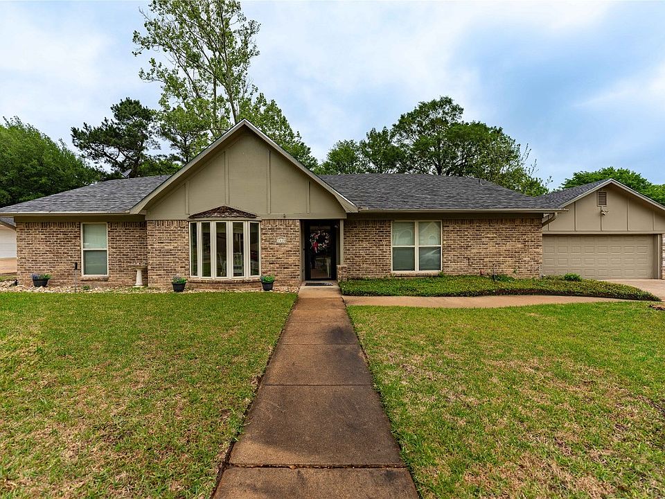 1st image of 4025 Dawn Dr