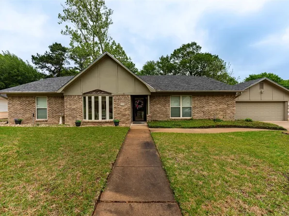 4025 Dawn Dr, Paris, TX 75462