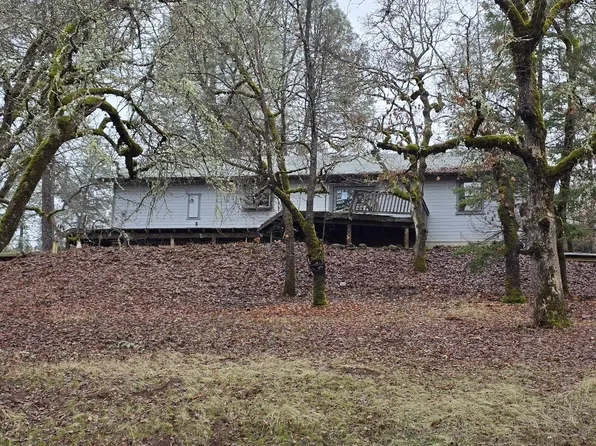 4940 Lewiston Rd, Lewiston, CA 96052