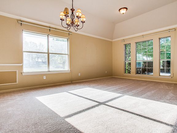 3rd image of 514 Shadow Oaks Ct