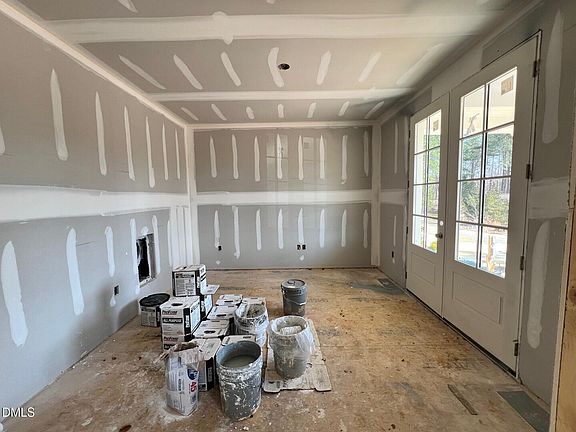 3rd image of 6026 Scalybark Rd