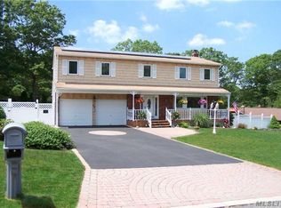 46 Avenue D, Ronkonkoma, NY 11779