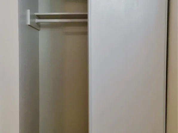 Cedar Manor, 746 SE 187th Ave APT 101, Portland, OR 97233