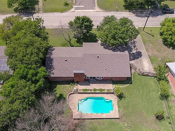3rd image of 8932 Whippoorwill Dr